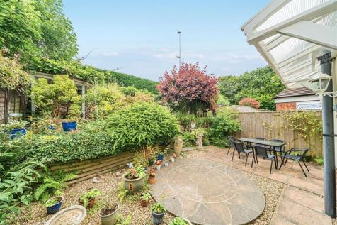 Bedford Grove Garden..jpg