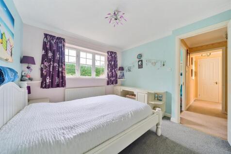 Bedford Grove Bed 1..jpg