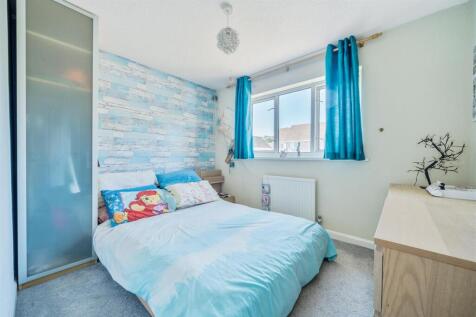 Wood Park Bed 2.jpg