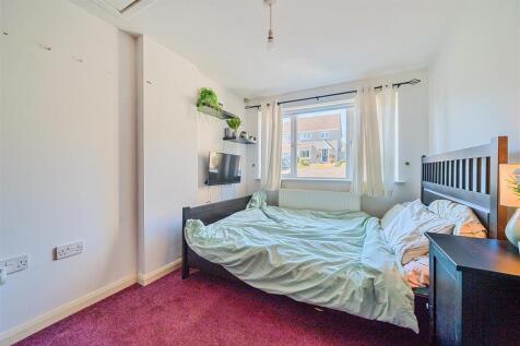 Wood Park Bed 5.jpg