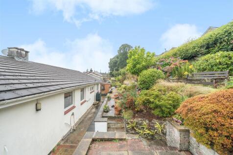 Crescent Gdns Terrace Garden.jpg