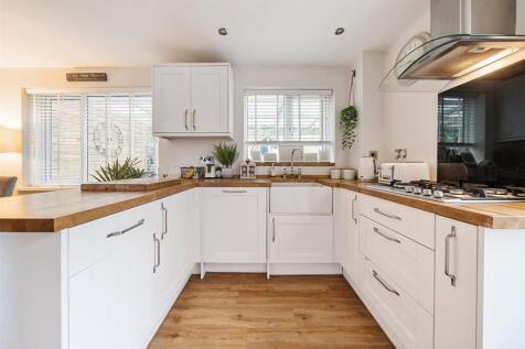 Torre Kitchen.jpg