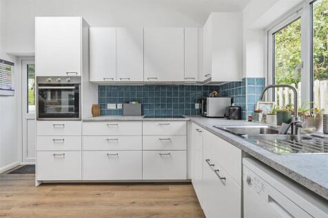 Yeolland Park Kitchen.jpg