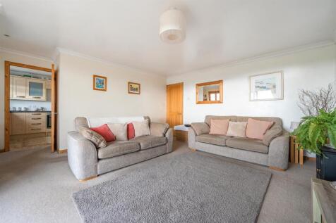 Henlake Sitting Room..jpg