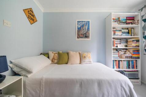 Henlake Bed 2.jpg