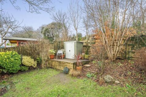Henlake Garden..jpg