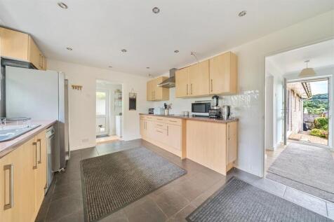 Abbotts Park Kitchen..jpg