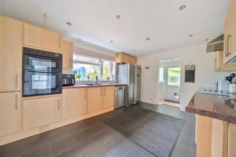 Abbotts Park Kitchen.jpg