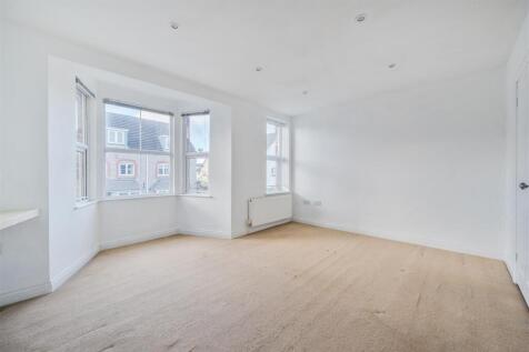 Market Road Bed 1.jpg