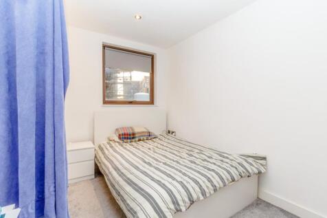 8403338-interior02-800.jpg