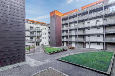 8403338-exterior06-800.jpg