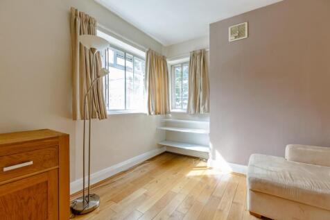 8361638-interior11.jpg