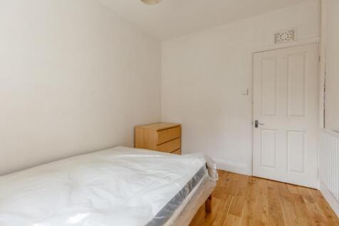 8361638-interior14.jpg