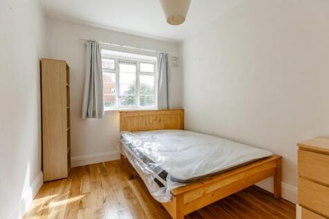 8361638-interior16.jpg