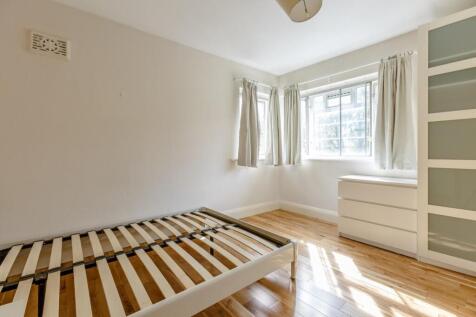 8361638-interior19.jpg
