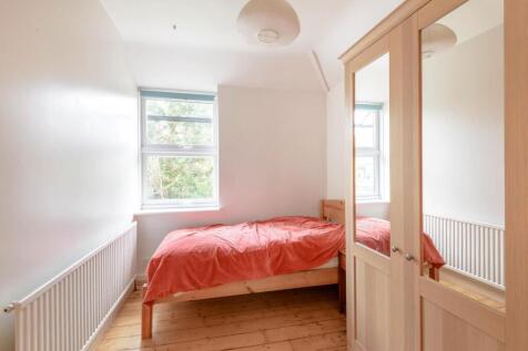 8402556-interior12-800.jpg