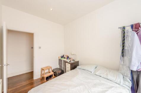 8390652-interior18-800.jpg