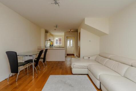 8392816-interior10-800.jpg