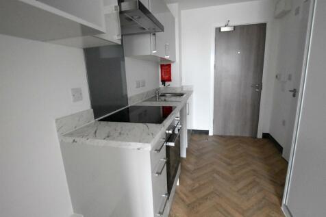 MODERN KITCHEN AREA