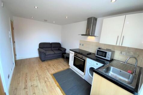 Lounge/Kitchen