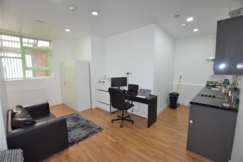 Lounge/Kitchen