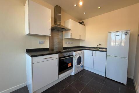 Kitchen 21.jpeg