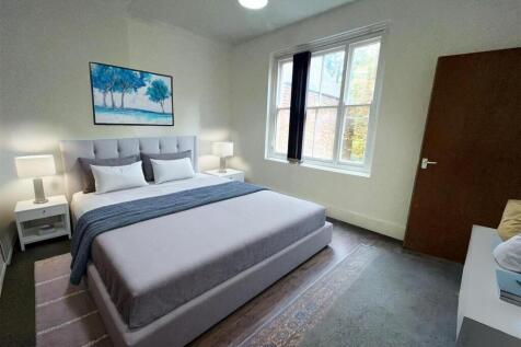 st-james-2 - Bedroom - Standard - 1.jpg