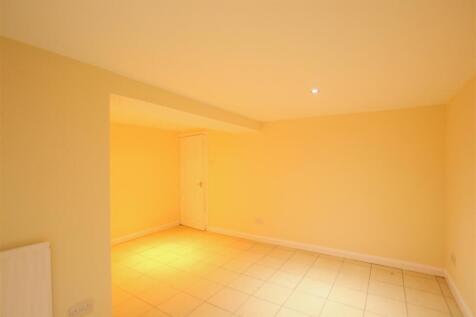Living Room/Kitchen
