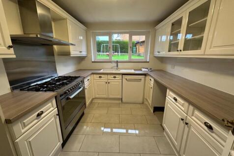 9 Tamar Kitchen 2.jpg