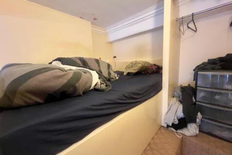 bedroom.jpg