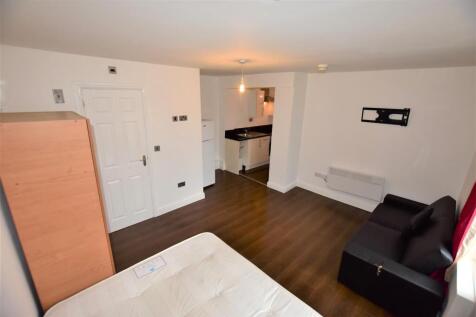 Lounge/Bedroom