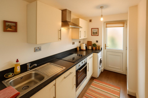 131B kitchen.png