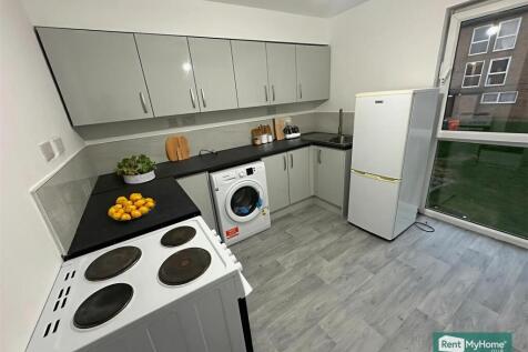 Kitchen - Kitchen - Modern - 2.jpg