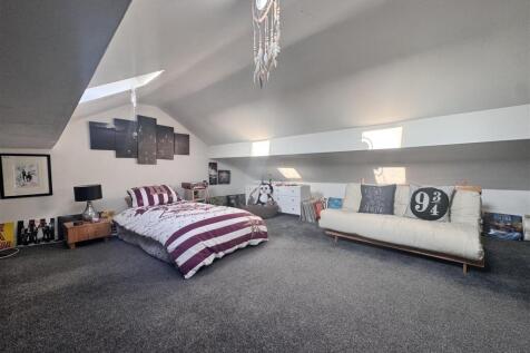 Bedroom four  / Attic