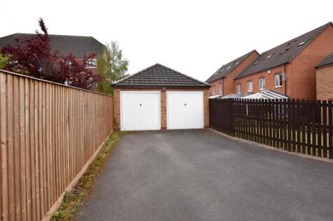GARAGE TO REAR