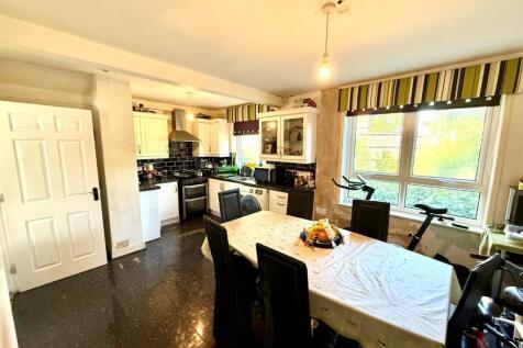 kitchen 1.jpg