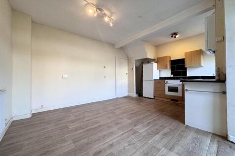 Open plan kitchen &amp; dining