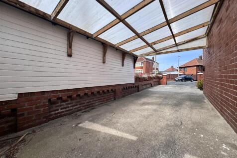 Car port / driveway