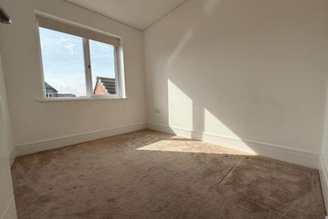 bedroom 3.jpg