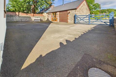 Garage &amp; Annex
