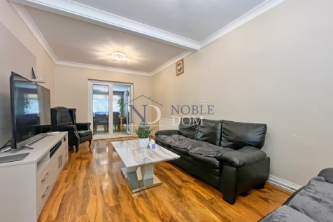 THREE BEDROOM SEMI-DETACHED HOUSE IN HESTON