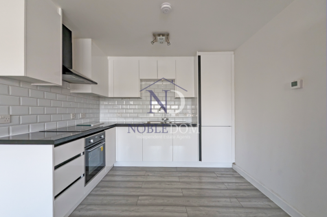 2 BEDROOM 2 BATHROOM FLAT IN HOUNSLOW