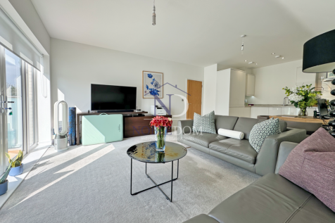 SPACIOUS ONE-BEDROOM FLAT IN HOUNSLOW