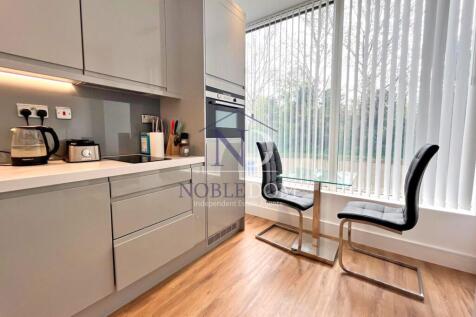 STUDIO FLAT IN HANGER LANE