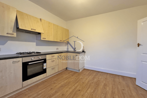 1 BEDROOM FLAT IN GREENFORD
