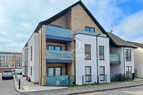 SPACIOUS ONE-BEDROOM FLAT IN HOUNSLOW ON SHARED O