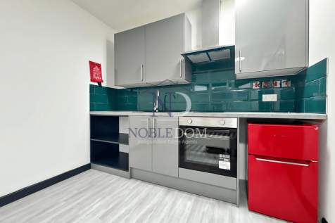 STUDIO FLAT IN HOUNSLOW TW3