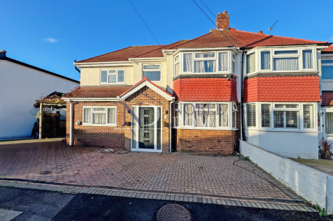 Spacious 5 Bedroom semi-detached house to let, id