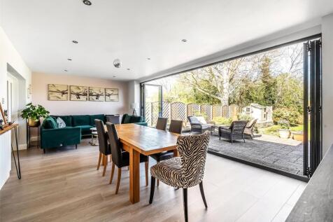 Living Area 2