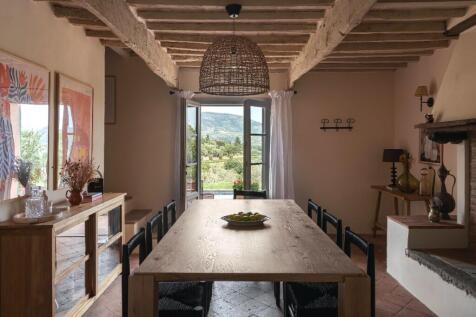 Indoor Dining
